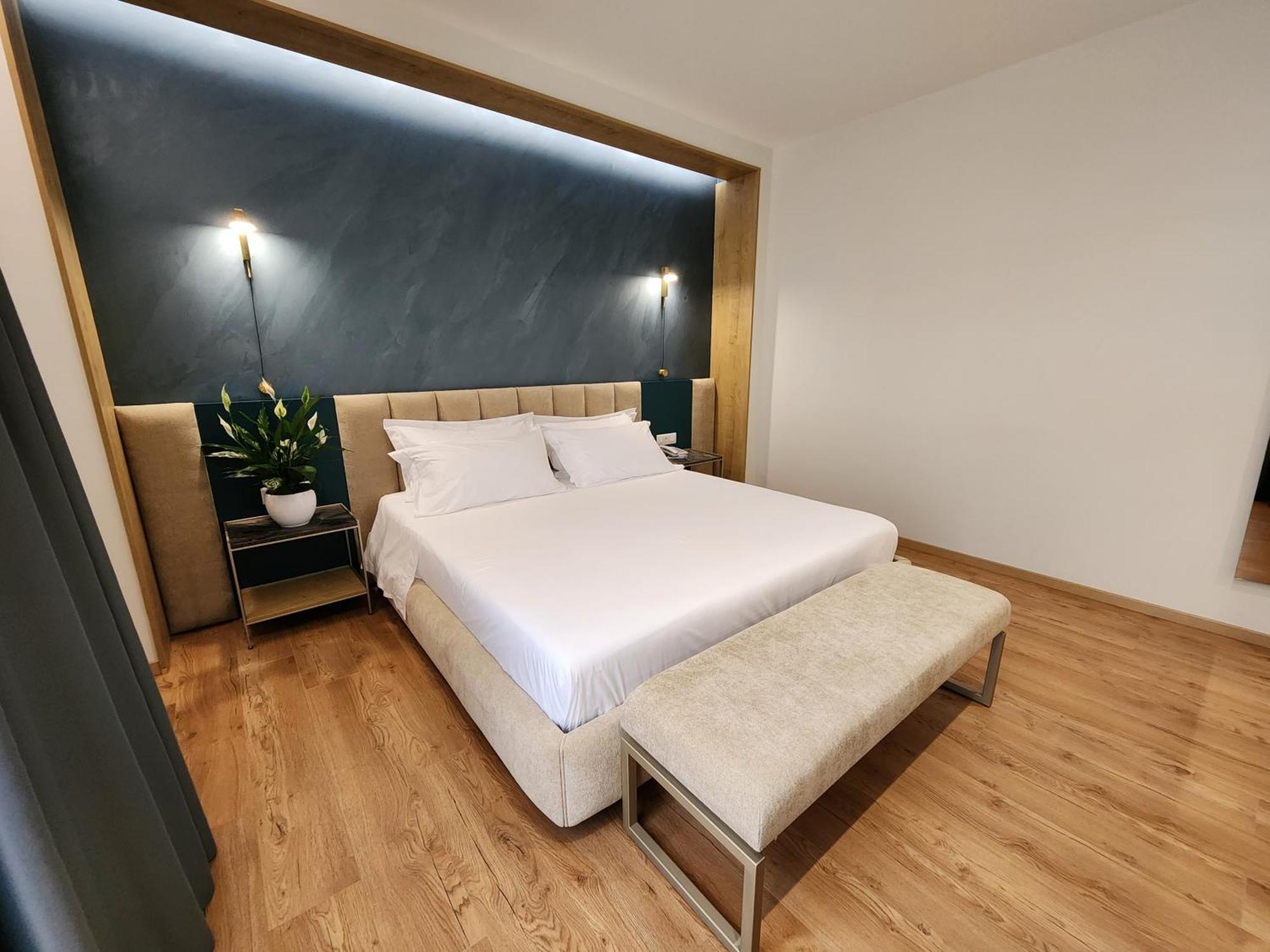 Gold 4* Vlorë