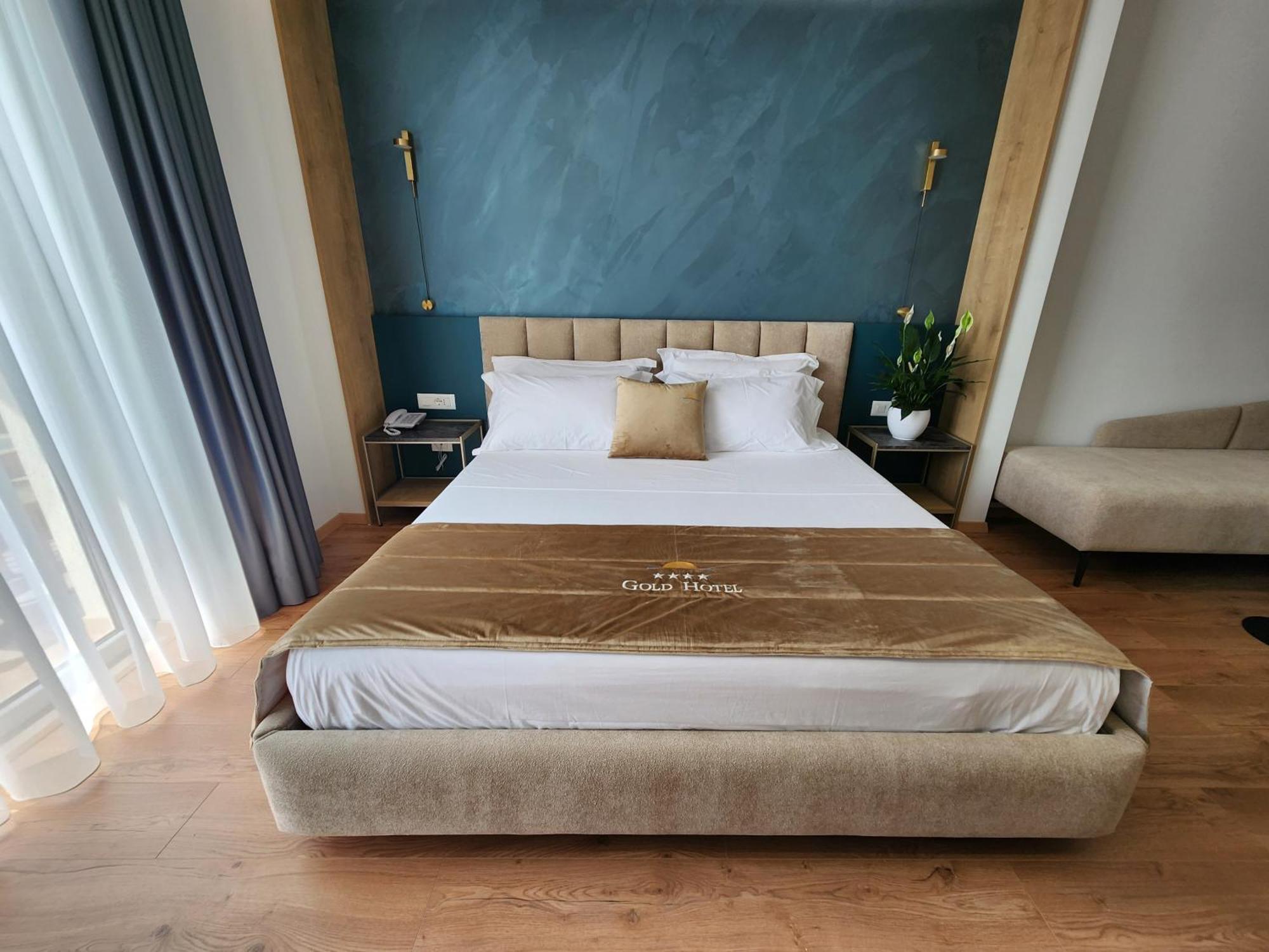 Hotel Gold